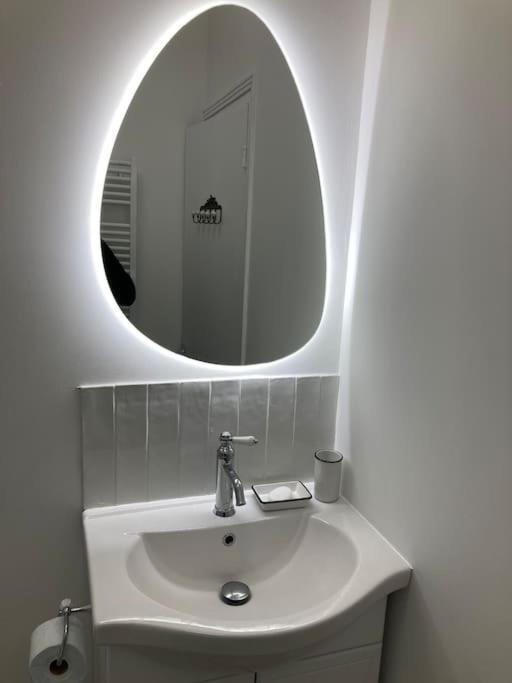 Vue Imprenable Sur Le Moulin Du Chaos ! Apartment Уегоа Екстериор снимка
